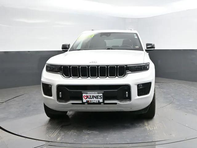 2022 Jeep Grand Cherokee Overland 4x4 2022 Jeep Grand Cherokee Overland 4x4