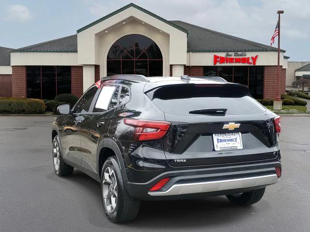 2025 Chevrolet Trax FWD LT