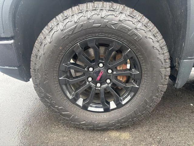 2022 GMC Sierra 1500 4WD Crew Cab Short Box AT4X