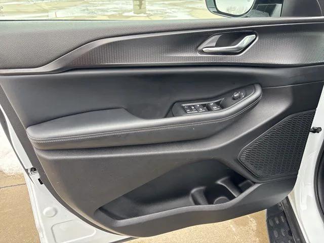 2024 Jeep Grand Cherokee L Altitude 4x4 2024 Jeep Grand Cherokee L Altitude 4x4