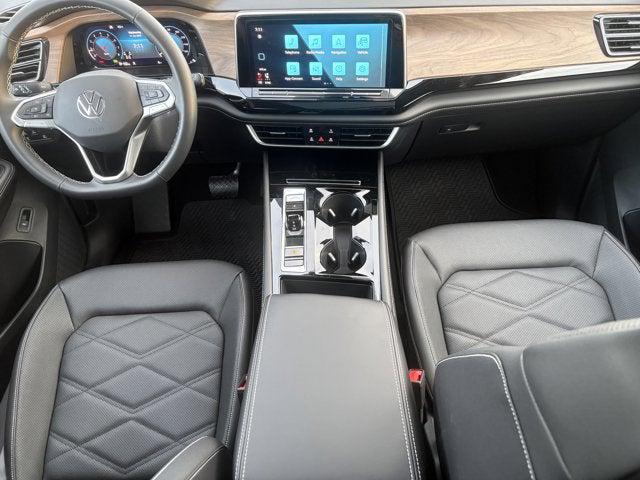 2026 Volkswagen Atlas SE with Technology