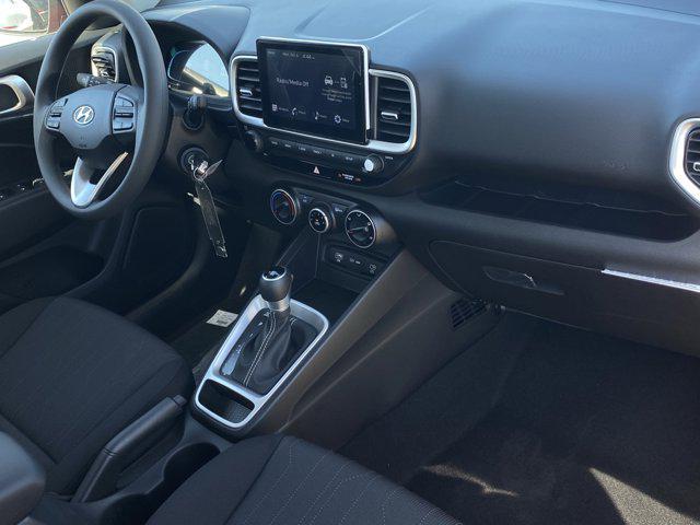 2026 Hyundai Venue SE
