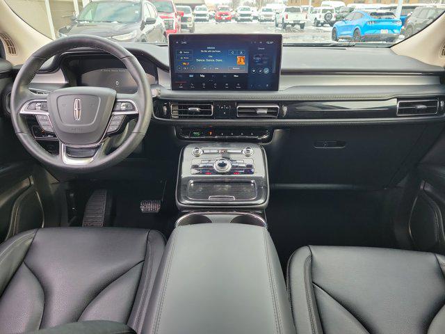 2023 Lincoln Nautilus Standard