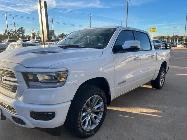 2024 RAM 1500 Laramie Crew Cab 4x4 57 Box 2024 RAM 1500 Laramie Crew Cab 4x4 57 Box