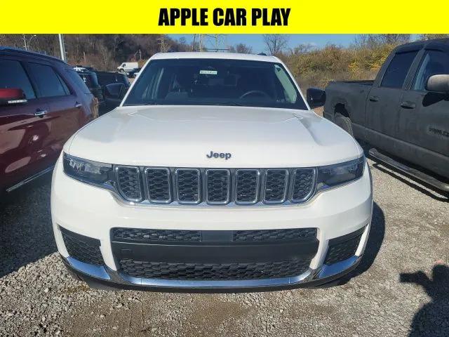 2023 Jeep Grand Cherokee L Laredo 4x4