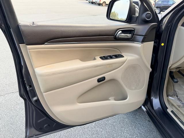 2021 Jeep Grand Cherokee Overland 4X2