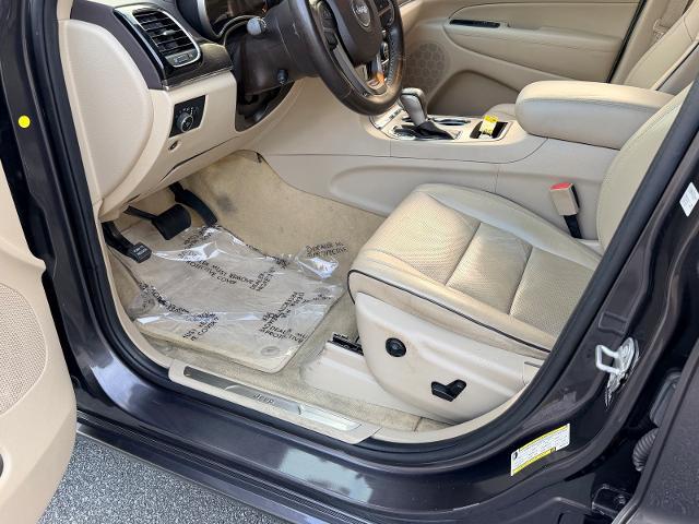 2021 Jeep Grand Cherokee Overland 4X2