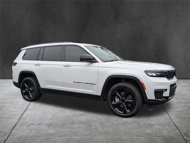 2023 Jeep Grand Cherokee L Limited 4x2 2023 Jeep Grand Cherokee L Limited 4x2