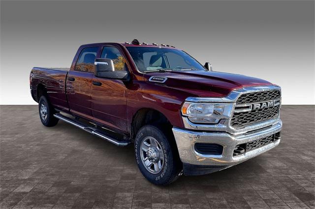2024 RAM 2500 Tradesman Crew Cab 4x4 8 Box 2024 RAM 2500 Tradesman Crew Cab 4x4 8 Box