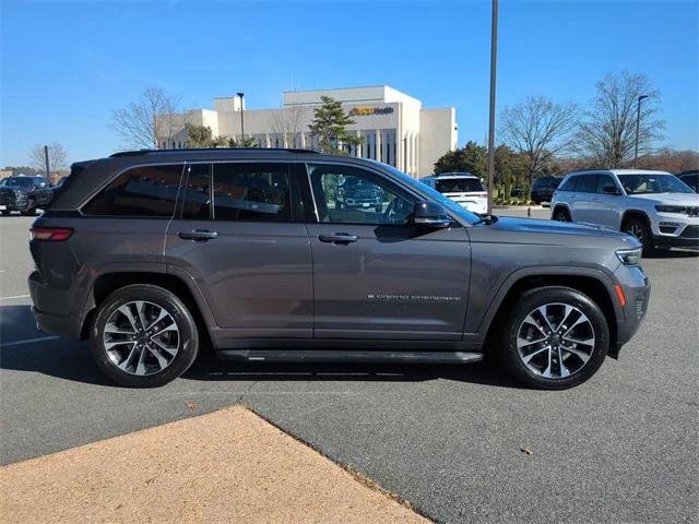 2022 Jeep Grand Cherokee Overland 4x4 2022 Jeep Grand Cherokee Overland 4x4