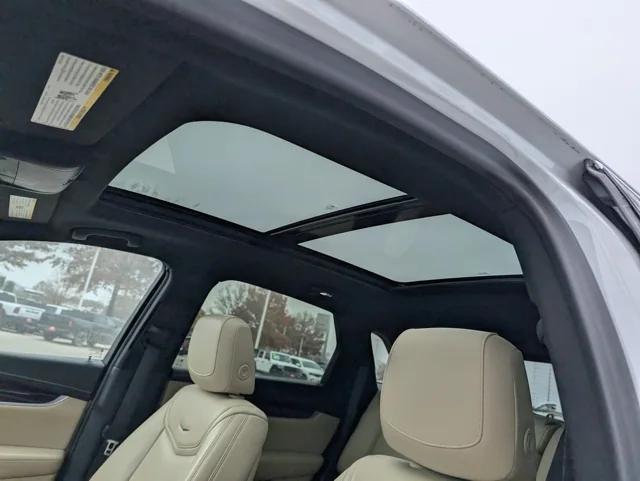 2018 Cadillac XT5 Luxury 2018 Cadillac XT5 Luxury