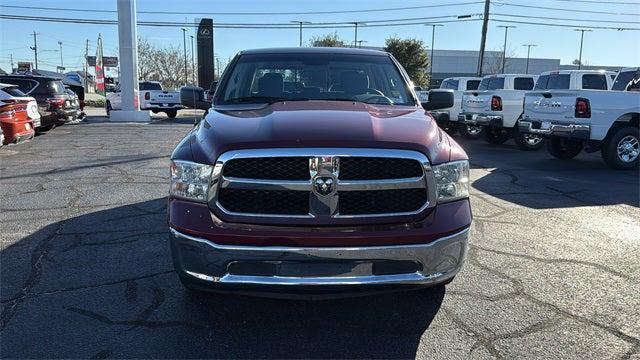 2019 RAM 1500 Classic SLT Crew Cab 4x2 64 Box 2019 RAM 1500 Classic SLT Crew Cab 4x2 64 Box