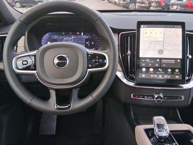 2026 Volvo XC90 Ultra Dark Theme, B6 AWD Gas (mild hybrid), Gasoline, 7 Seats