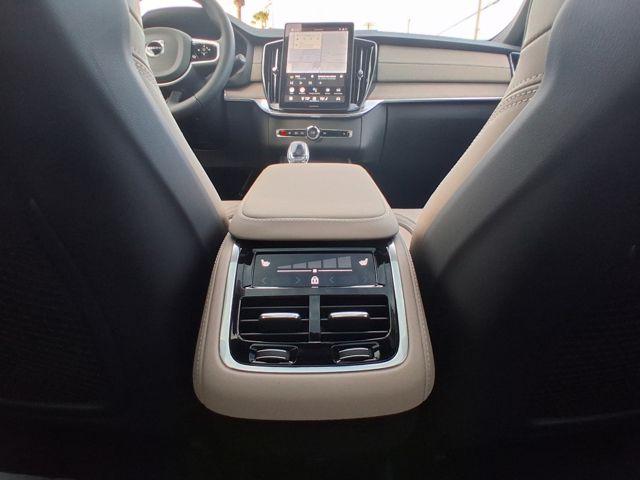 2026 Volvo XC90 Ultra Dark Theme, B6 AWD Gas (mild hybrid), Gasoline, 7 Seats