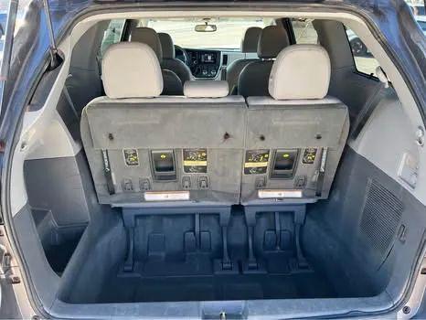 2017 Toyota Sienna XLE 7 Passenger