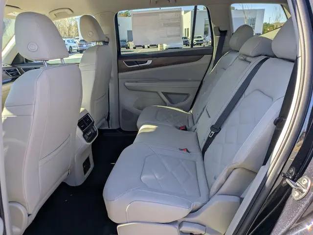 2026 Volkswagen Atlas SE