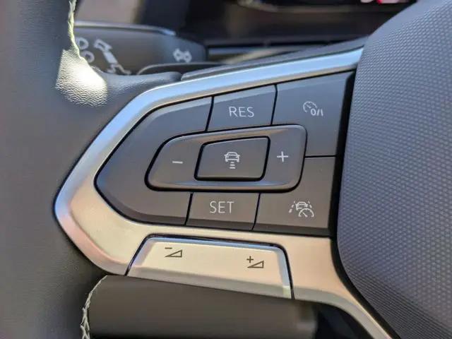 2026 Volkswagen Atlas SE
