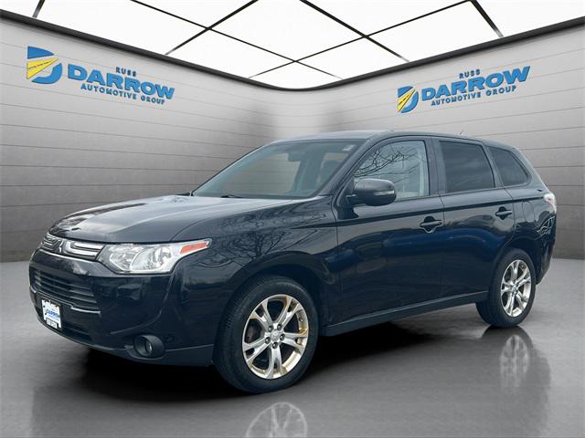 2014 Mitsubishi Outlander SE for sale in Greenfield, WI