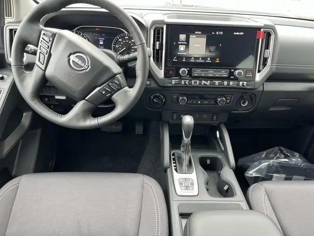 2026 Nissan Frontier Crew Cab SV 4x4