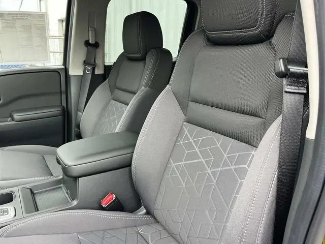 2026 Nissan Frontier Crew Cab SV 4x4