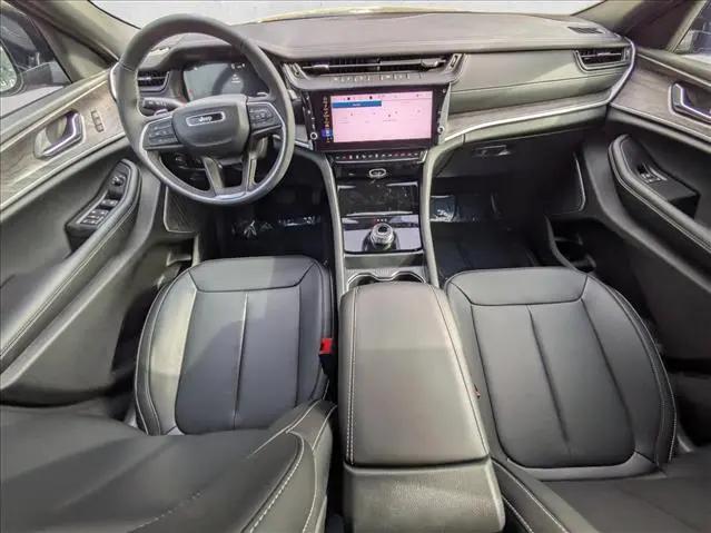 2026 Jeep Grand Cherokee Limited 4x2