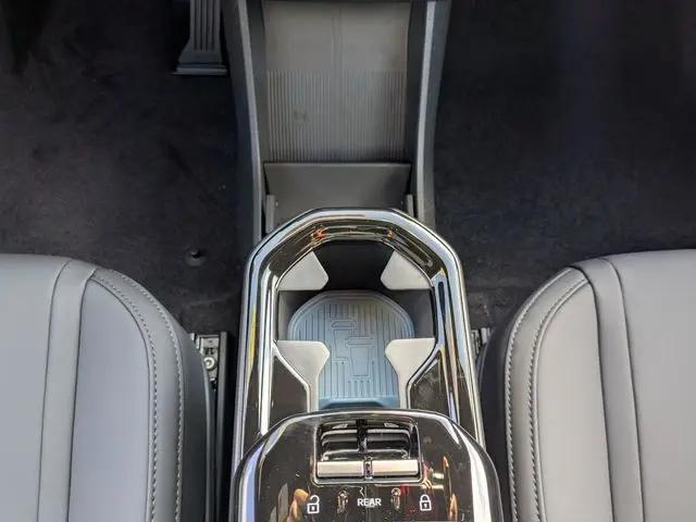 2026 Volvo EX30 Plus Twin Motor Performance, Fully electric