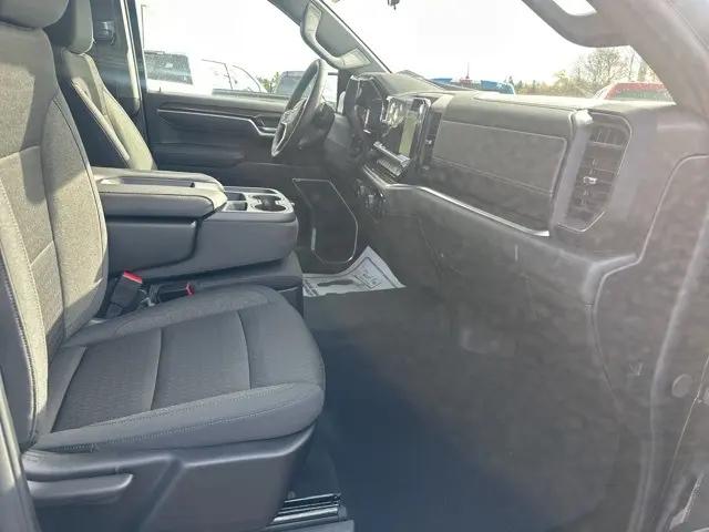 2026 Chevrolet Silverado 1500 4WD Double Cab Standard Bed LT with 2FT