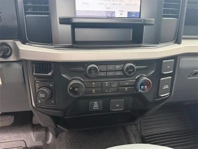 2025 Ford F-250 XL