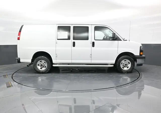 2024 GMC Savana Cargo RWD 2500 Regular Wheelbase Work Van