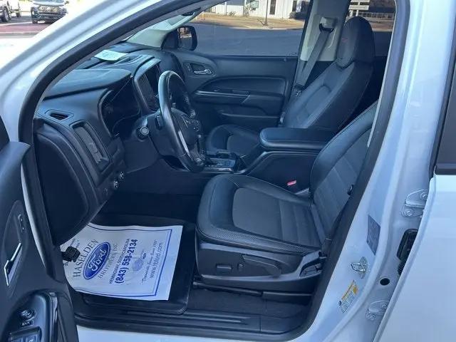 2022 GMC Canyon 4WD Crew Cab Short Box AT4 - Cloth