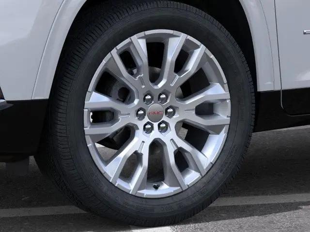 2026 GMC Acadia Denali FWD