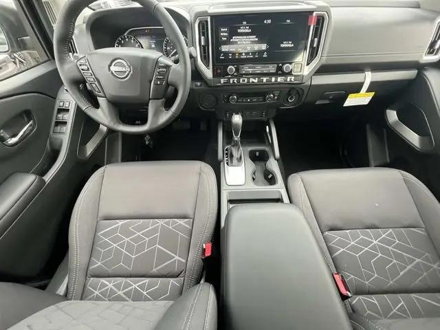 2026 Nissan Frontier Crew Cab Long Bed SV 4x2