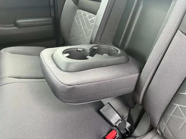 2026 Nissan Frontier Crew Cab Long Bed SV 4x2