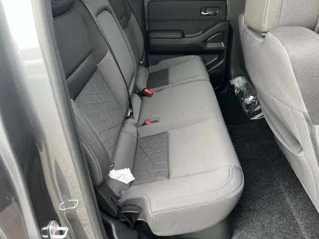 2026 Nissan Frontier Crew Cab Long Bed SV 4x2