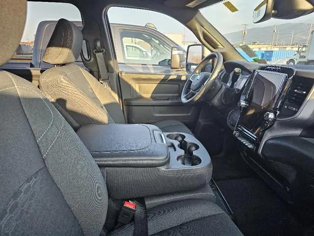 2026 Ram 2500 Black Express Crew Cab 4x4 6'4" Box