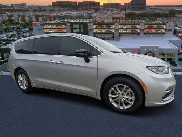 2026 Chrysler Pacifica Select for sale in Tampa, FL