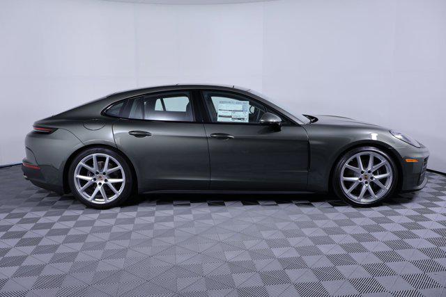2026 Porsche Panamera 4