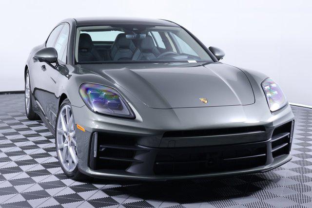 2026 Porsche Panamera 4