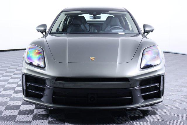 2026 Porsche Panamera 4