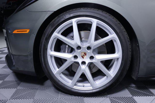 2026 Porsche Panamera 4