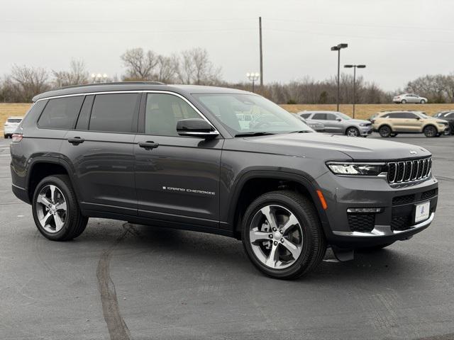 2025 Jeep Grand Cherokee GRAND CHEROKEE L LIMITED 4X4 2025 Jeep Grand Cherokee GRAND CHEROKEE L LIMITED 4X4