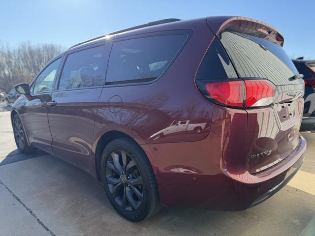 2019 Chrysler Pacifica Touring L Plus 2019 Chrysler Pacifica Touring L Plus