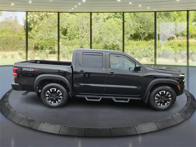 2022 Nissan Frontier Crew Cab PRO-X 4x2
