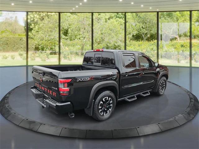 2022 Nissan Frontier Crew Cab PRO-X 4x2
