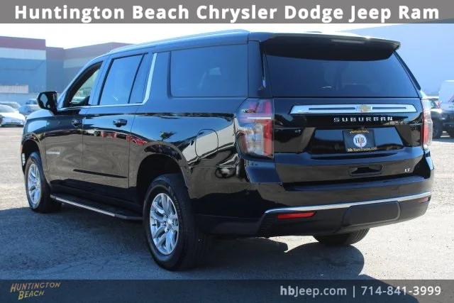 2024 Chevrolet Suburban 4WD LT