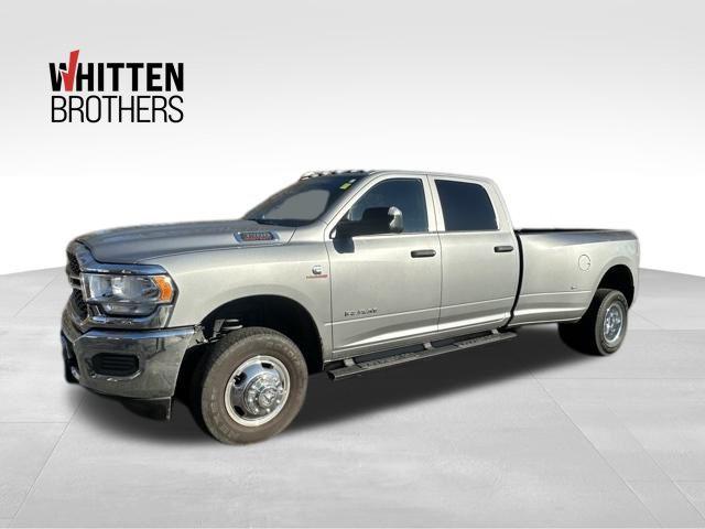 2022 RAM 3500 Tradesman Crew Cab 4x4 8 Box