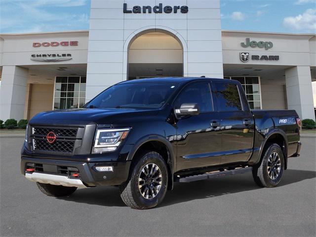 2024 Nissan TITAN Crew Cab PRO-4X 4x4 2024 Nissan TITAN Crew Cab PRO-4X 4x4
