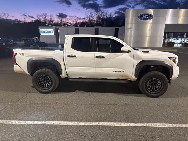 2024 Toyota Tacoma Hybrid TRD Off Road 2024 Toyota Tacoma Hybrid TRD Off Road