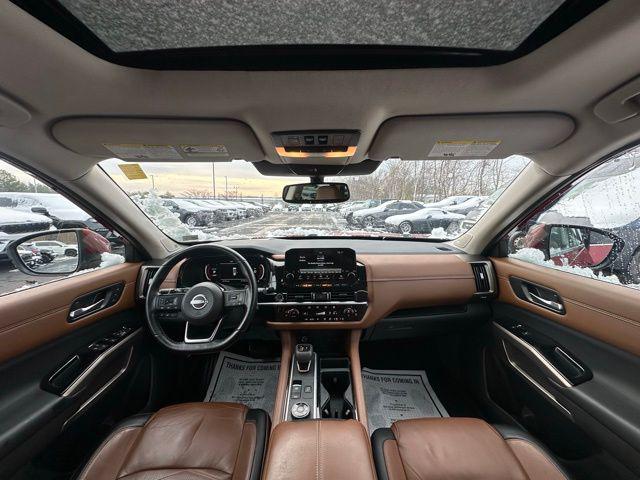 2022 Nissan Pathfinder Platinum 4WD