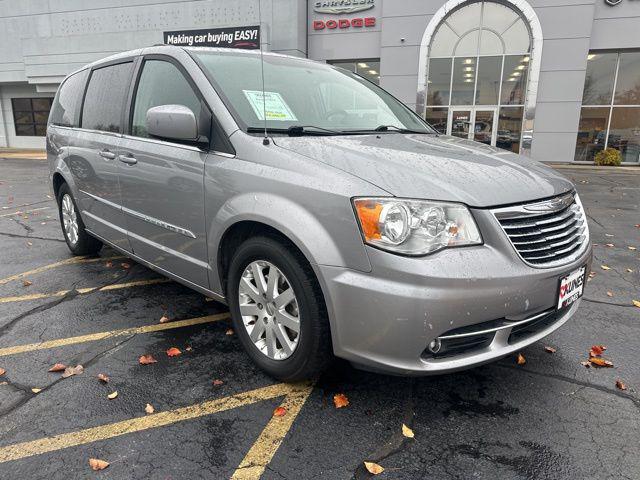 2016 Chrysler Town and Country Touring